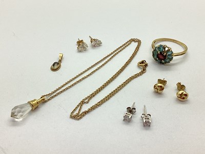 Lot 98 - Gems TV 9ct Gold Cluster Ring, (stone missing)...
