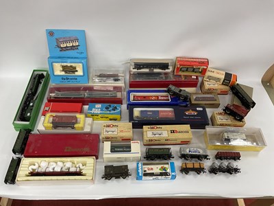 Lot 853 - Thirty Seven 'HO' Gauge Boxed and Loose Items...