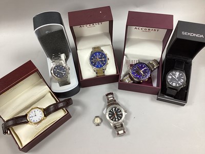 Lot 206 - Modern Boxed Gent's Wristwatches, including...