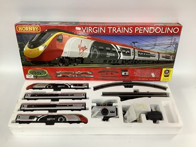 Lot 719 - A Hornby OO gauge #R115 Virgin Trains...