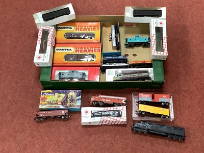 Lot 428 - Three North American HO scale diesel...