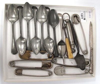Lot 1377 - 'Thomas Yates Steel Wire' Pewter Spoons, large...