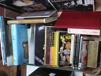 Lot 1174 - Antique Reference Books - Collecting Decanters...