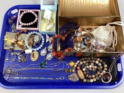 Lot 201 - A Collection of Hardstone and Other Modern...