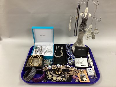 Lot 178 - A Collection of Modern Costume Jewellery, to...