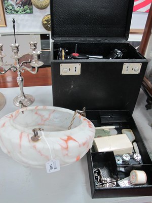 Lot 1495 - Singer Sewing Machine, in black case, mottled...