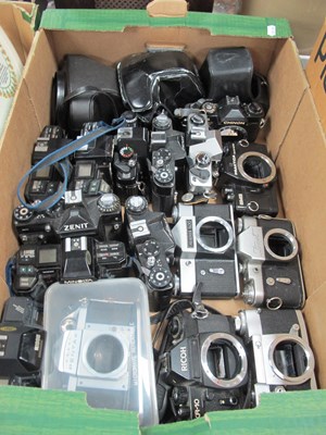 Lot 1062 - Vintage 35mm SLR Camera Bodies to include...
