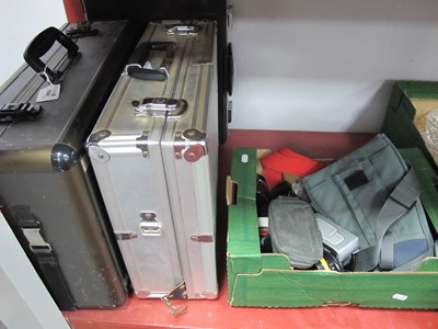 Lot 1048 - Camera accessories to include many tele...