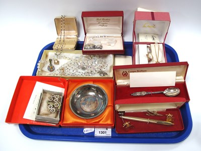 Lot 1301 - Silver Queen Elizabeth 2nd Jubilee Dish...