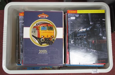 Lot 1173 - A quantity of modern toy catalogues.
