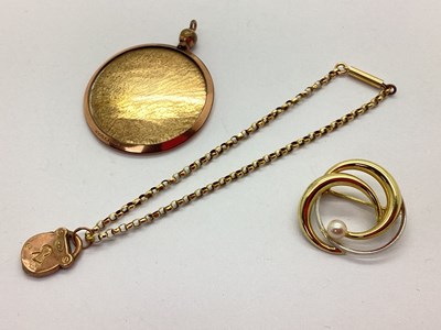 Lot 91 - Circular Rolled Gold Locket Pendant, glazed...
