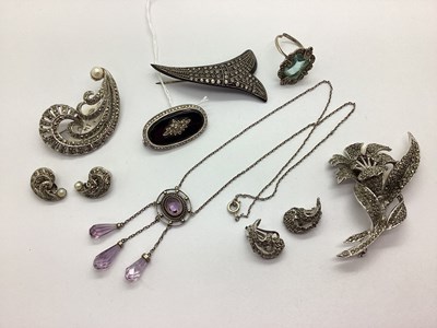 Lot 114 - A Vintage Negligee Style Necklace, suspending...