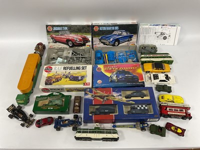 Lot 645 - A small quantity of Diecast model vehicles by...