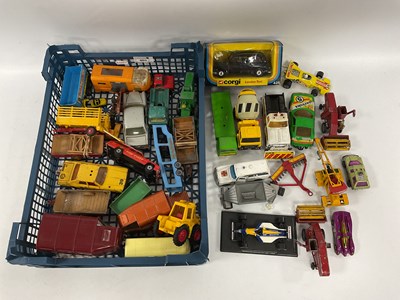 Lot 655 - A small quantity of model Diecast vehicles by...