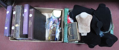 Lot 1118 - Jewellery Stands, ladies gloves, etc, 78...