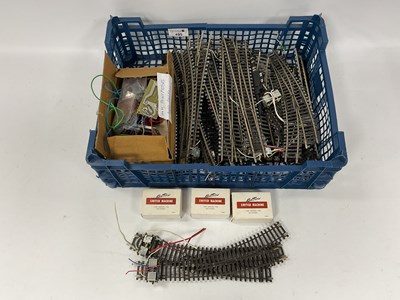 Lot 495 - Thirty-Six 4mm Unboxed Points, Slips, etc,...