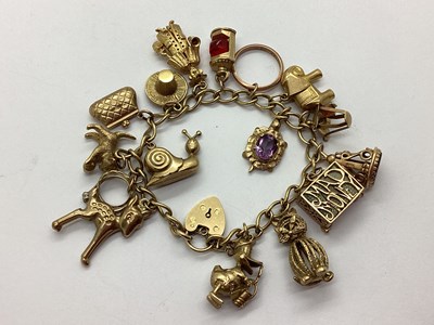 Lot 64 - A 9ct Gold Curb Link Bracelet, to heart shape...