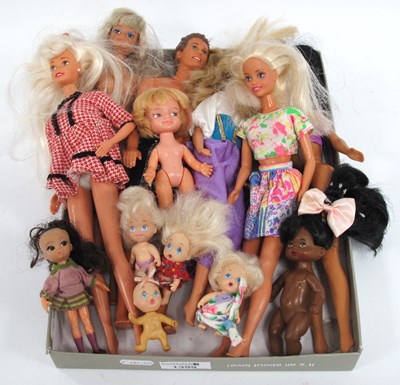 Lot 1399 - A Small Collection of Vintage and Later Dolls,...