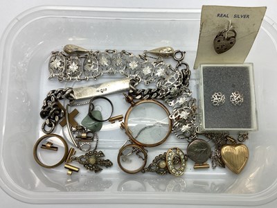 Lot 140 - Vintage and Later Costume Jewellery, including...
