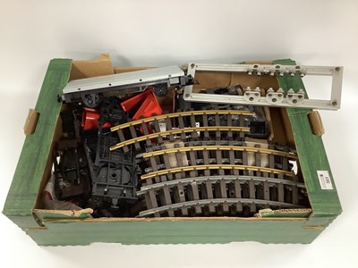 Lot 351 - A quantity of G scale: including a four-wheel...
