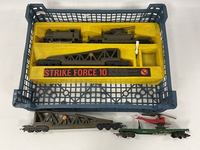 Lot 501 - A Triang 00 gauge "Battlespace Strike Force 10"...
