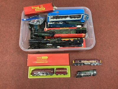 Lot 352 - Approximately fifteen 00 gauge locomotives...