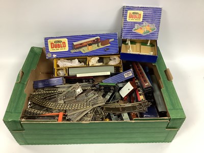 Lot 339 - A quantity of Hornby-Dublo 00 gauge 3-rail,...