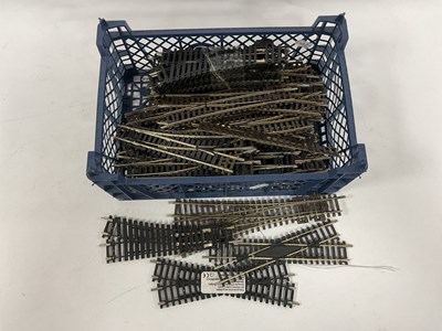 Lot 616 - Approximately forty-five 00 gauge points by...