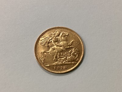 Lot 671 - 1910 Edward VII Gold Half Sovereign.