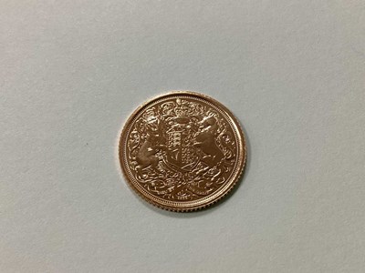Lot 672 - A QEII Memorial Gold Half Sovereign.