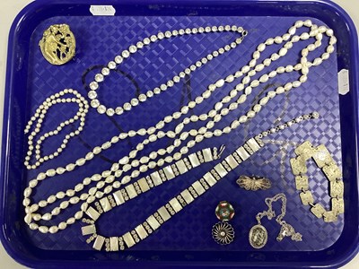 Lot 235 - A Selection of Vintage and Later Costume...