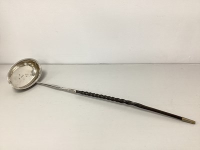 Lot 17 - A Georgian Hallmarked Silver Toddy Ladle, GK,...