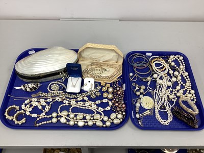 Lot 182 - A Collection of Imitation Pearl and Other...