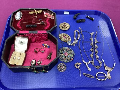Lot 240 - A Selection of Vintage and Other Jewellery,...