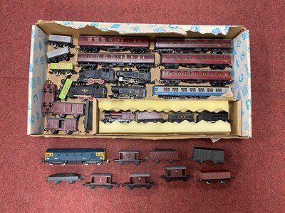 Lot 392 - A collection of Jouef and Lima British outline...