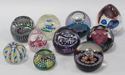 Lot 1242 - Glass Paperweights - Crieff, John Deacons,...