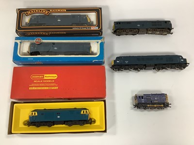 Lot 520 - Six 00 gauge BR blue diesel locomotives: a...