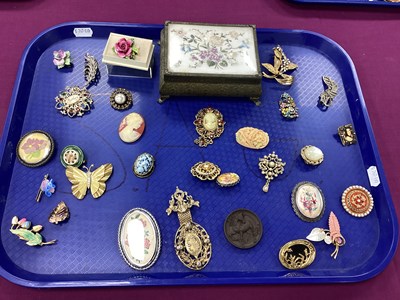 Lot 234 - A Collection of Vintage Style Brooches, to...