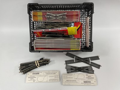 Lot 651 - Approximately fifty 00 gauge points by Hornby...