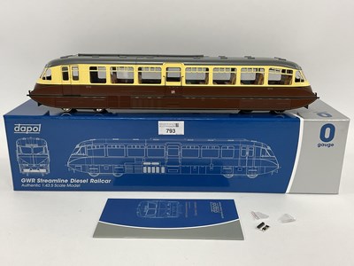 Lot 793 - A boxed Dapol 0 gauge GWR diesel Railcar in...