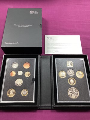 Lot 96 - 2019 Royal Mint UK Proof Coin Set, cased with...
