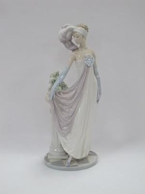 Lot 1279 - Lladro Figurine of Dama Charleston...