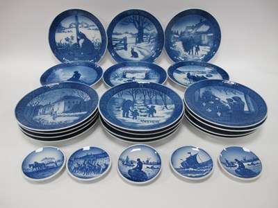 Lot 1189 - Royal Copenhagen Year Plates 1962-81 (18),...