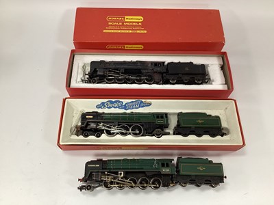 Lot 539 - Three Hornby 00 gauge BR Standard locomotives:...
