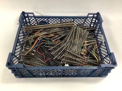 Lot 518 - Approximately fifty-eight 00 gauge points...