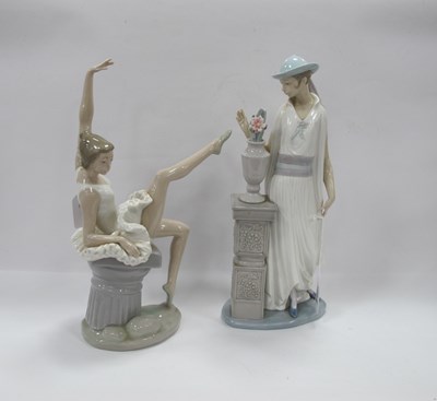 Lot 1254 - Lladro Figurine of Lady Admiring Flowers in...