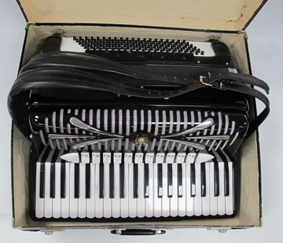 Lot 1413 - A Sonola Bass 120 Piano Accordion, with carry...