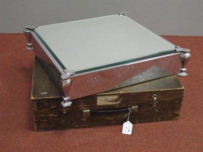 Lot 1 - A Decorative Vintage Wedding Cake Stand /...