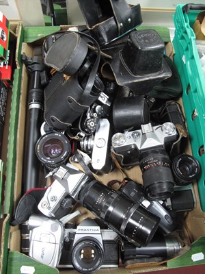 Lot 1003 - A Collection of Mixed Vintage Cameras,...