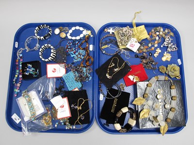 Lot 181 - A Collection of Modern Costume Jewellery, to...